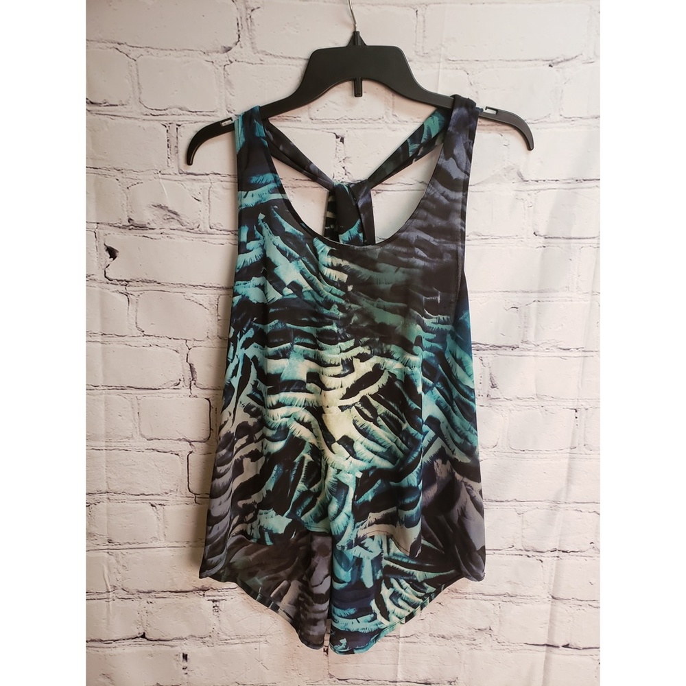 Lily Star sleeveless blouse